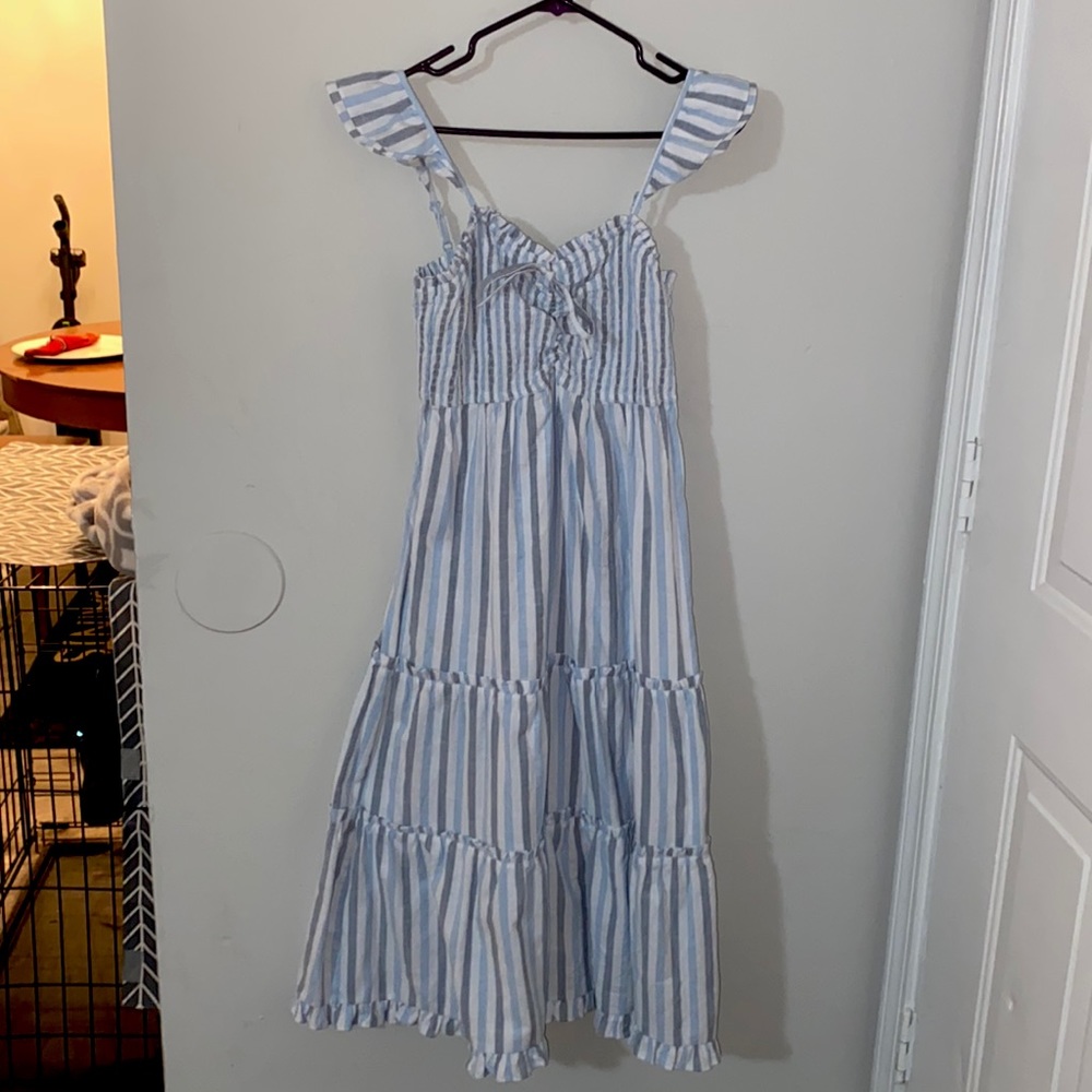 Gorgeous, smock material dress. Great for spring and summer!